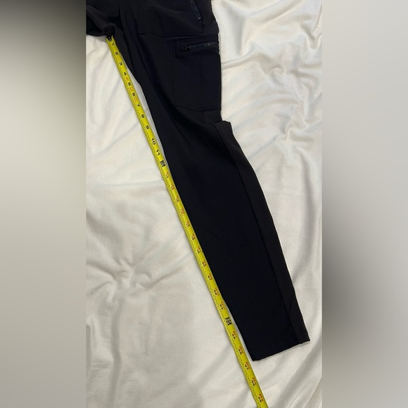Athleta Headlands Hybrid High Rise Women’s Black Activewear Cargo Pants Size 2 - Picture 13 of 13